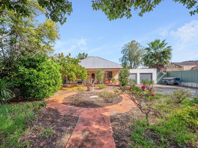 17 HOLLAND STREET, Gosnells WA 6110