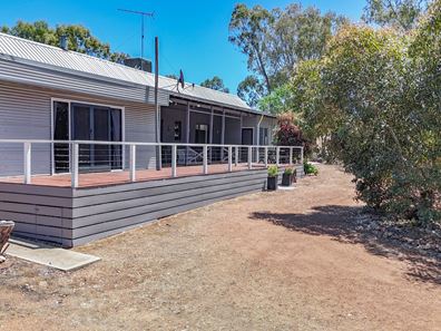 14 Dyer Street, Clackline WA 6564