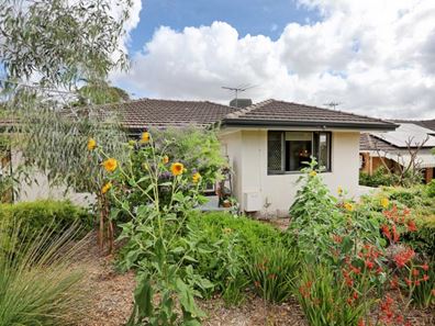 118 Boundary Road, St James WA 6102