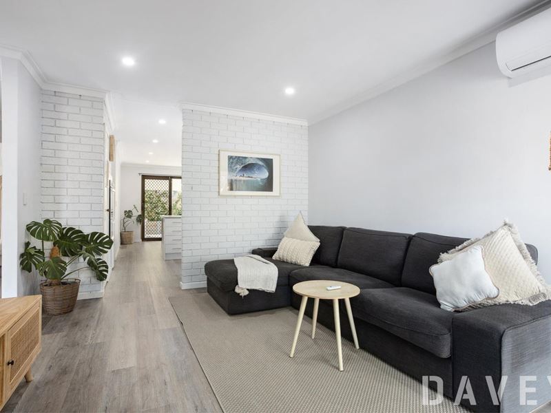 7/85 Scarborough Beach Road, Scarborough