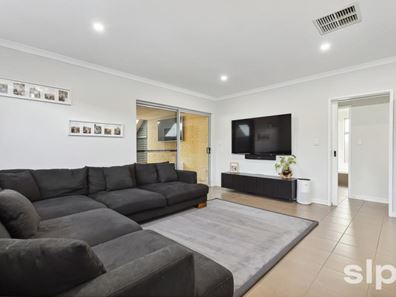 4 Indee Pass, Secret Harbour WA 6173