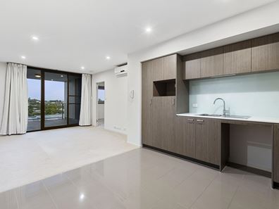 110/2 Tenth Avenue, Maylands WA 6051