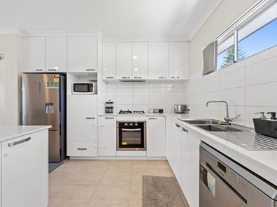 8/2 Wallace Street, Belmont WA 6104