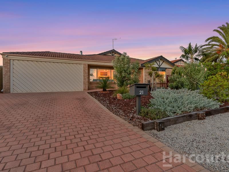 21 Kirkdale Turn, Kinross