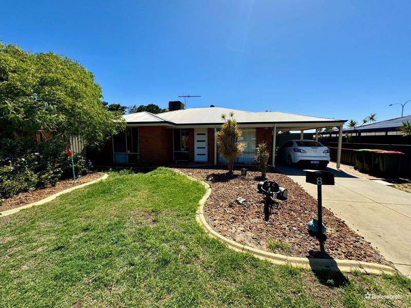 8 Wales Court, Clarkson