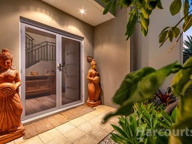 4 Fenian Pass, Hillarys WA 6025