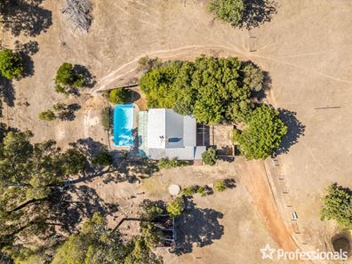 1085 Brooking Road, Hovea WA 6071