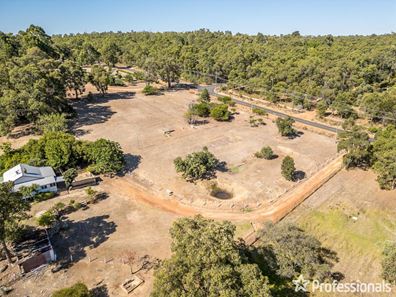 1085 Brooking Road, Hovea WA 6071