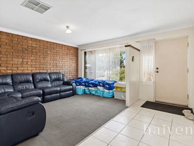 16 Isdell Place, Gosnells WA 6110