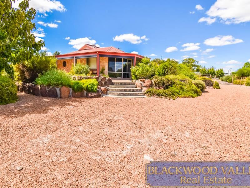 12 Highland Avenue, Bridgetown WA 6255