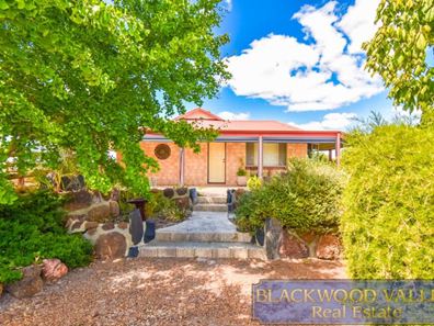 12 Highland Avenue, Bridgetown WA 6255