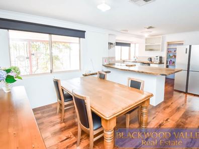 12 Highland Avenue, Bridgetown WA 6255