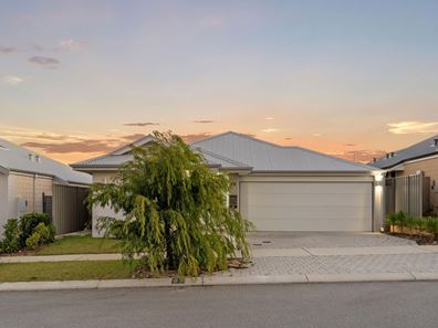 63 Isabelline Terrace, Eglinton WA 6034
