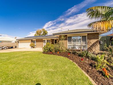 25 Chelmsford Avenue, Port Kennedy WA 6172