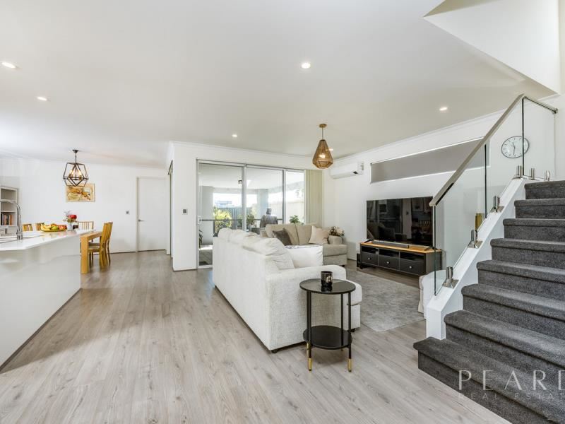 32 Portofino Promenade, Mindarie