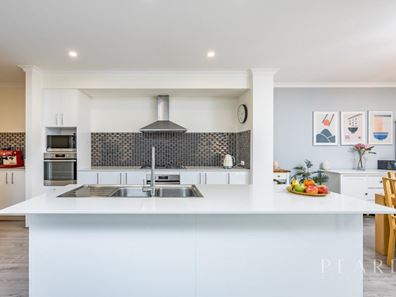 32 Portofino Promenade, Mindarie WA 6030