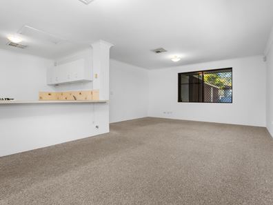 13 Lateritia Court, Kelmscott WA 6111