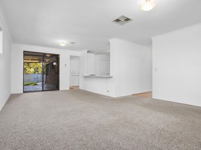 13 Lateritia Court, Kelmscott WA 6111