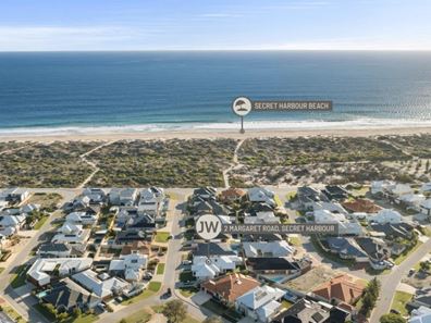 2 Margaret Road, Secret Harbour WA 6173