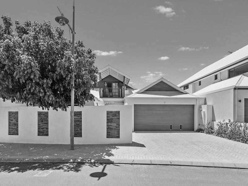 8 Chimneys Retreat, Erskine WA 6210