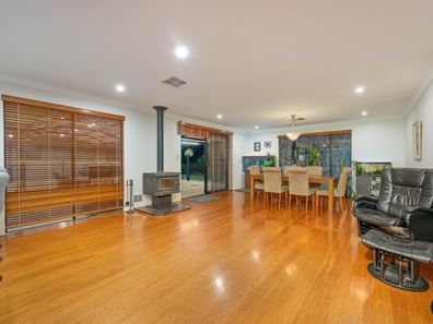 3 Wygonda Road, Roleystone WA 6111