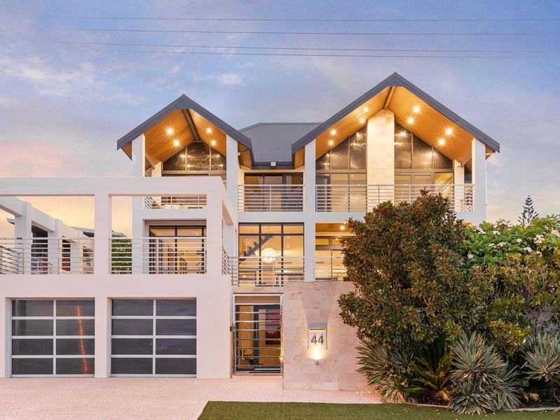 44 Oceanside Promenade, Mullaloo WA 6027
