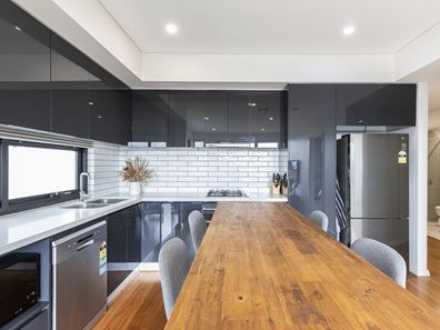 9/8 Gibney Avenue, Mount Hawthorn WA 6016