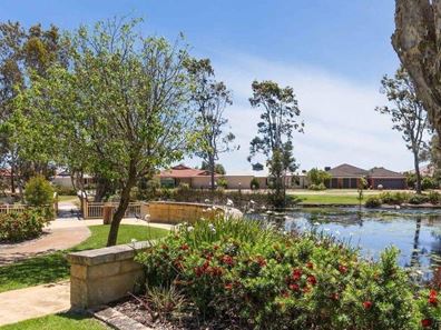 15 Palatine Crescent, Canning Vale WA 6155