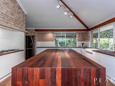 164 Lakelands Drive, Gnangara WA 6077