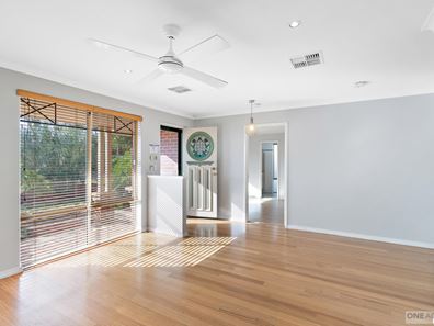 4 Lanskie Court, Joondalup WA 6027