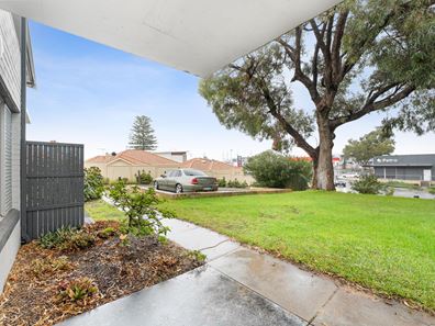 4/110-112 Safety Bay Road, Shoalwater WA 6169