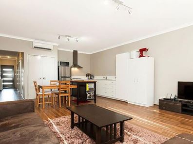 45 Grassdale Parkway, Ellenbrook WA 6069