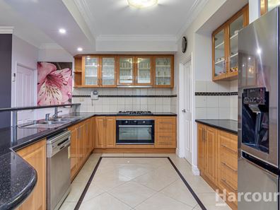 2 Chandela Loop, Currambine WA 6028