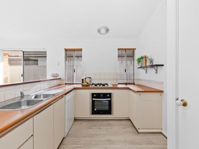 70 Leake Street, Belmont WA 6104