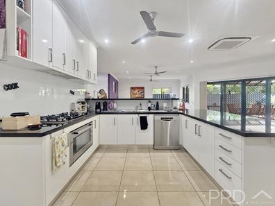 132 Bajamalu Drive, Baynton WA 6714