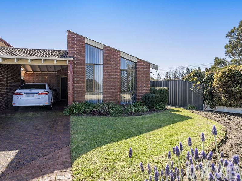 11 Finney Crescent, Marmion WA 6020