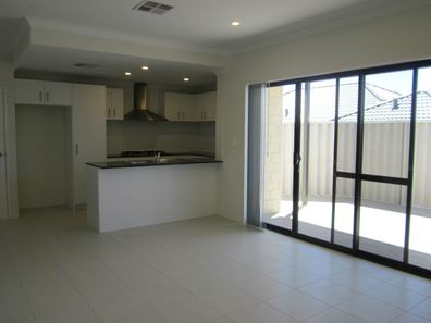7/35 Charnley Bend, Success WA 6164