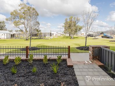 4 Mango Lane, Upper Swan WA 6069