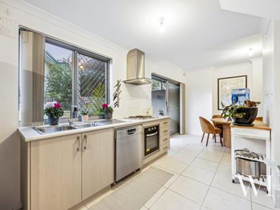 4/19 Purvis Street, Hamilton Hill WA 6163