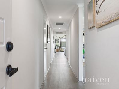 4 POLYGALA WAY, Sinagra WA 6065