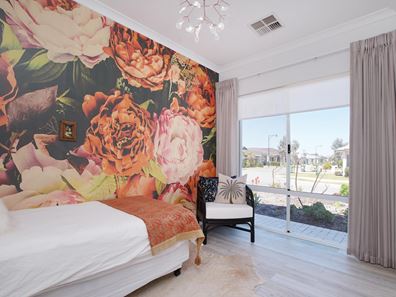 86 Sapphire Drive, Treeby WA 6164