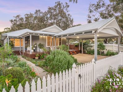 31 Swan Street East, Guildford WA 6055