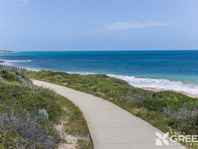 336 Peelwood Parade, Halls Head WA 6210