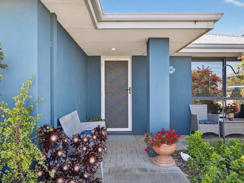 8 Rover Lane, Spearwood WA 6163