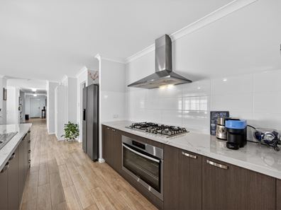 8 Rover Lane, Spearwood WA 6163