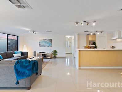 16 Beefwood Street, Banksia Grove WA 6031