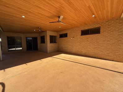 68 Mujira Ramble, Baynton WA 6714