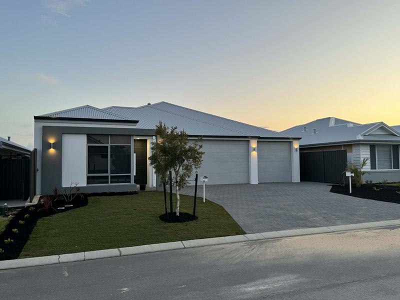 16 Siesta Way, Madora Bay WA 6210
