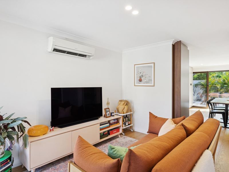 8/12 McMillan Street, Victoria Park WA 6100