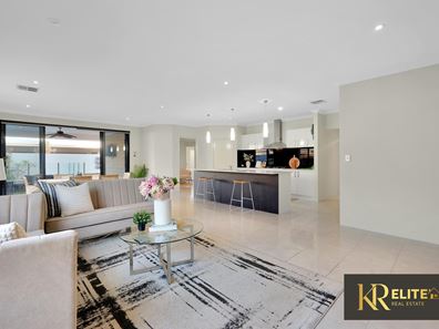 13 Dempsey Road, Piara Waters WA 6112